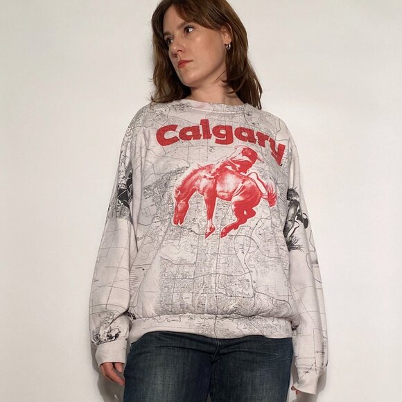 Vintage 1990s Red & White CALGARY Rodeo & Map Graphic Cowboy Sweatshirt! XL - Picture 4 of 11